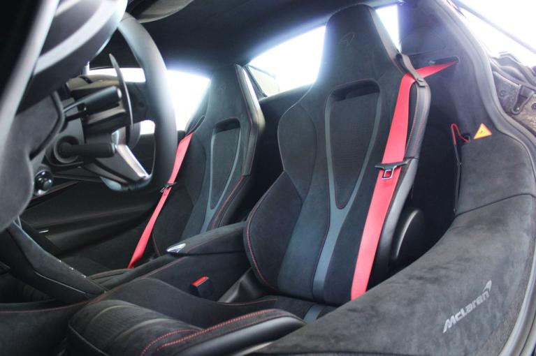 New 2027 McLaren 750S SPIDER for sale $426,390 at The Luxury Collection - McLaren San Francisco in Palo Alto CA 94306 4