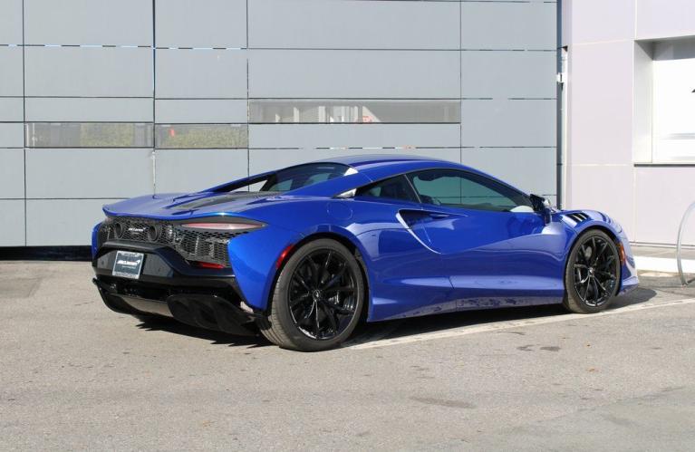 Used 2025 McLaren Artura Performance for sale $219,992 at The Luxury Collection - McLaren San Francisco in Palo Alto CA 94306 2