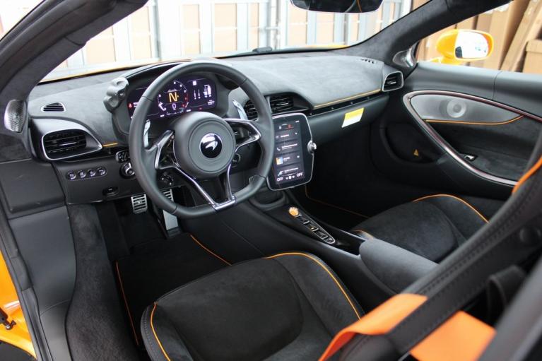 New 2026 McLaren Artura Performance for sale Sold at The Luxury Collection - McLaren San Francisco in Palo Alto CA 94306 3