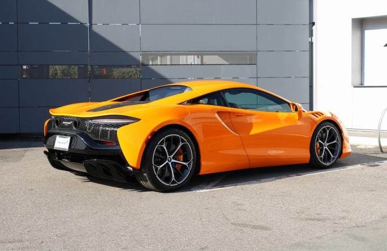 Used 2026 McLaren Artura Performance for sale $249,991 at The Luxury Collection - McLaren San Francisco in Palo Alto CA 94306 2