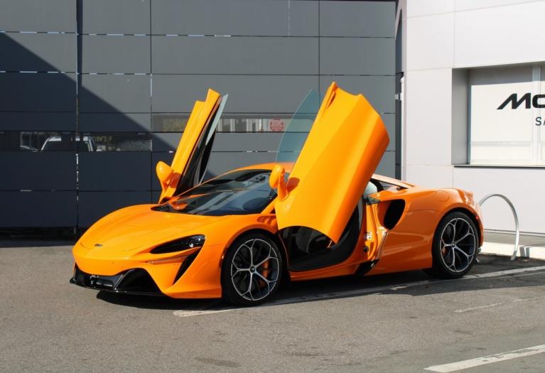 2026 McLaren Artura Performance