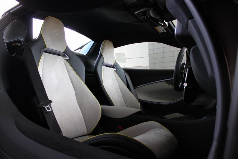 New 2026 McLaren Artura Spider for sale $328,600 at The Luxury Collection - McLaren San Francisco in Palo Alto CA 94306 4