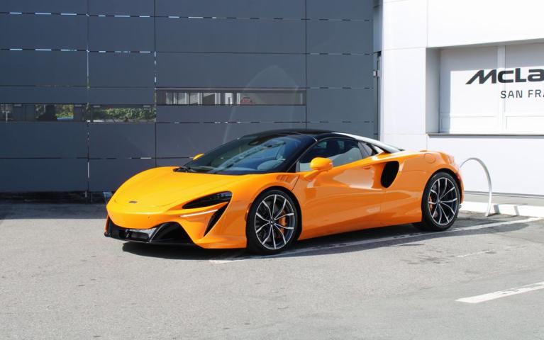 New 2026 McLaren Artura Spider for sale $330,800 at The Luxury Collection - McLaren San Francisco in Palo Alto CA 94306 5