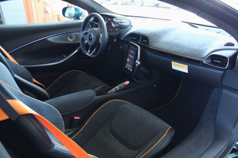 New 2026 McLaren Artura Coupe TechLux for sale $305,800 at The Luxury Collection - McLaren San Francisco in Palo Alto CA 94306 4