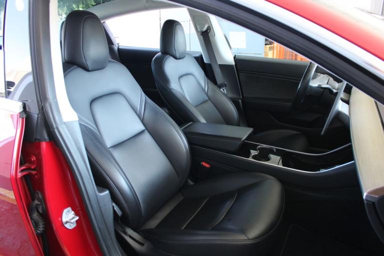 Used 2018 Tesla Model 3 for sale $17,991 at The Luxury Collection - McLaren San Francisco in Palo Alto CA 94306 3