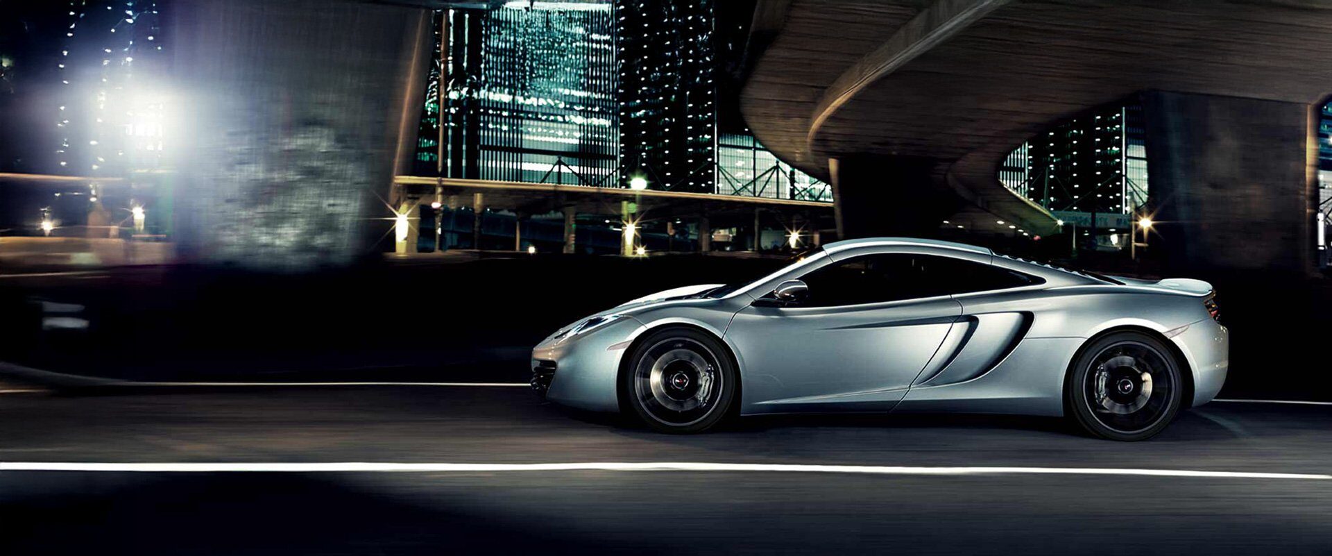 mclaren-12c-silver-hero